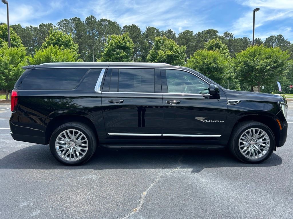 Used 2025 GMC Yukon XL Elevation w/ Elevation Premium Package RWD image 23