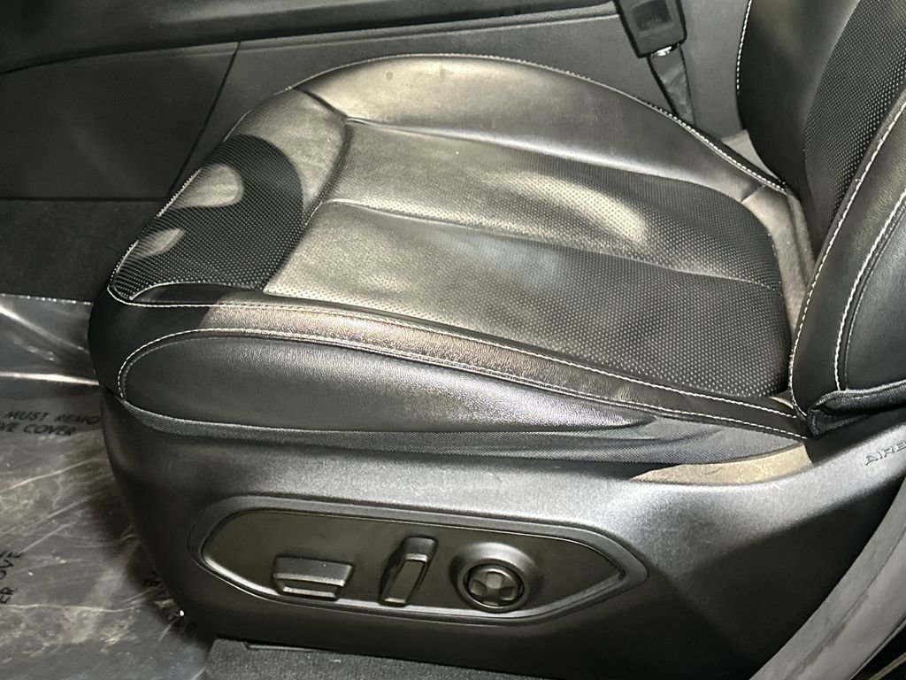 Used 2022 Jeep Grand Cherokee Limited 4xe w/ Luxury Tech Group II image 19