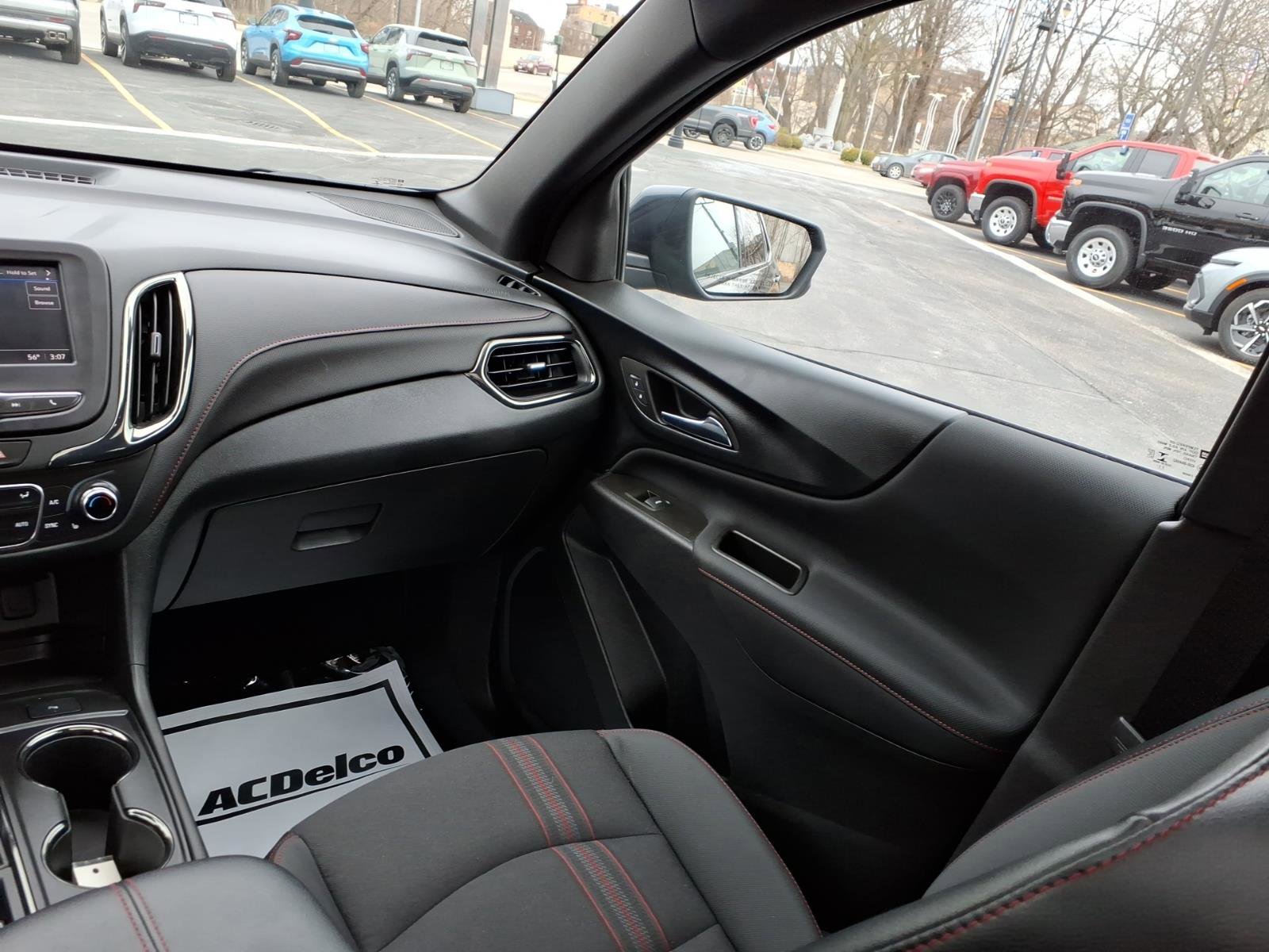 Used 2023 Chevrolet Equinox RS image 16