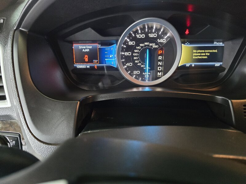 Used 2015 Ford Explorer Limited image 33