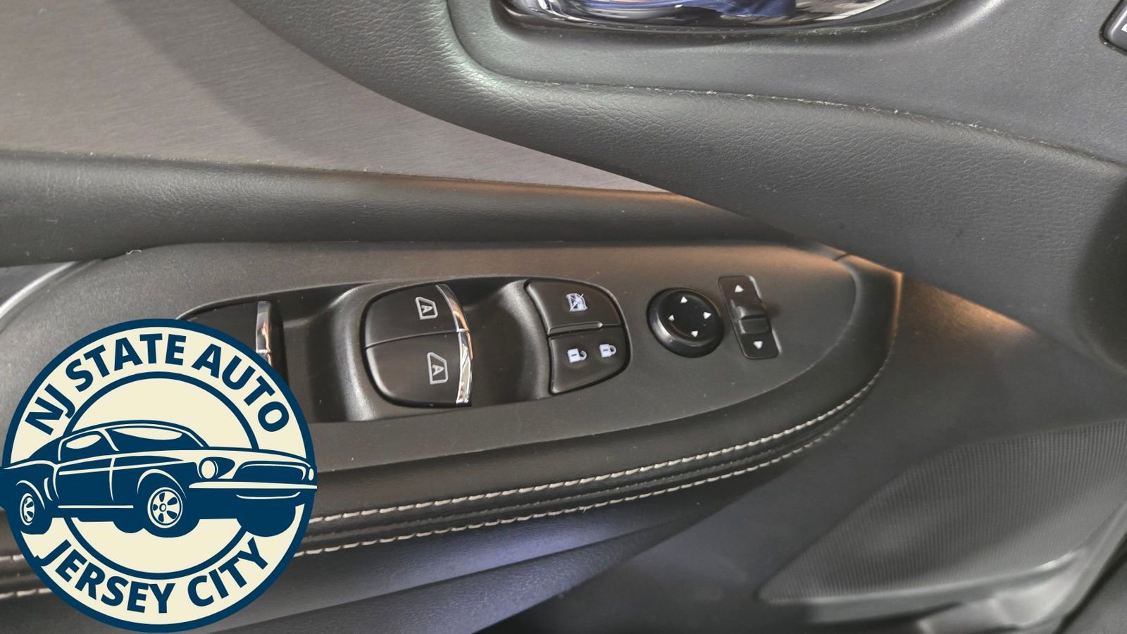Used 2023 Nissan Murano SL image 21