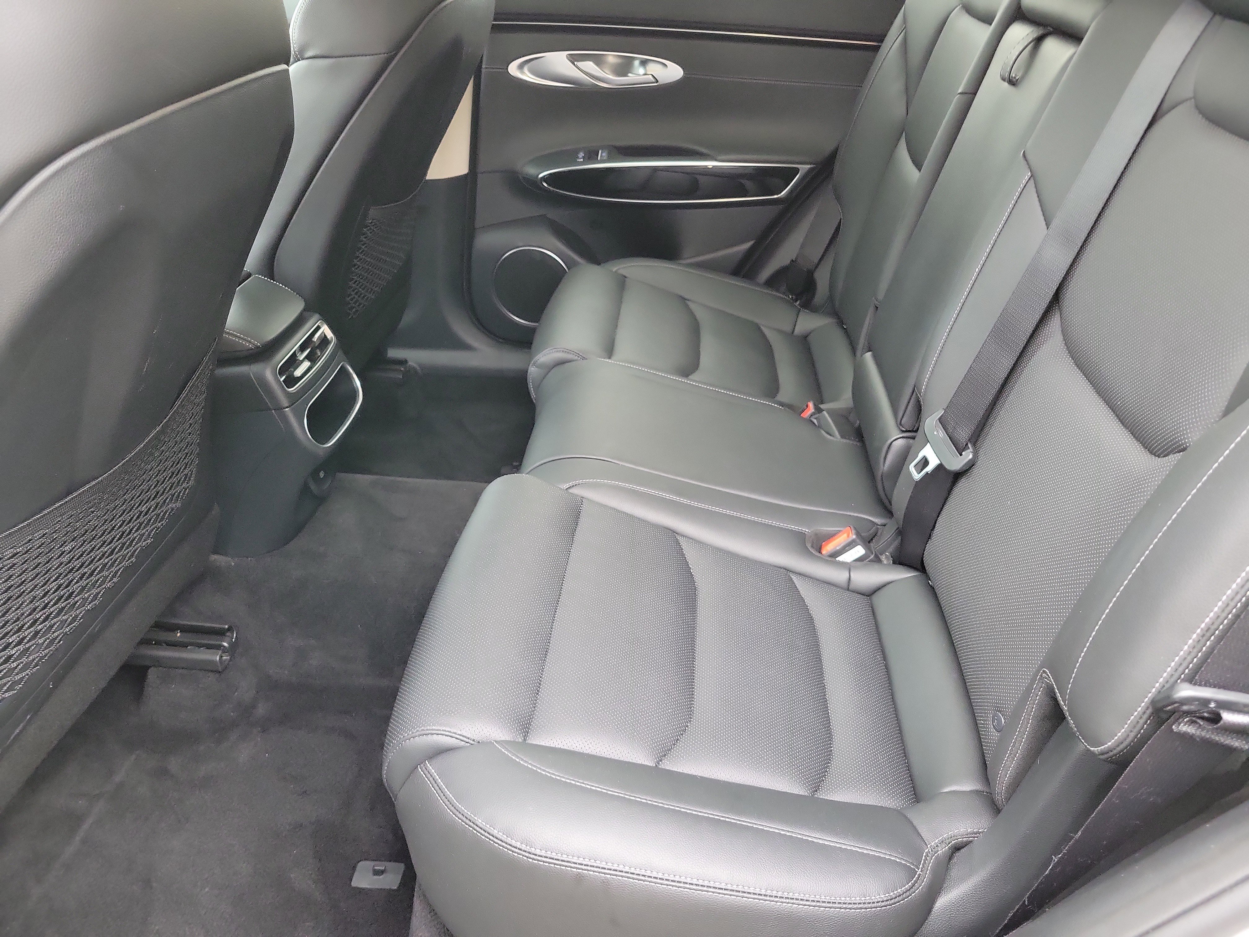 Used 2025 Genesis GV70 2.5T image 6