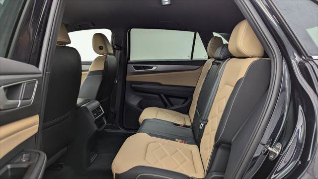 Used 2024 Volkswagen Atlas Cross Sport SE image 17