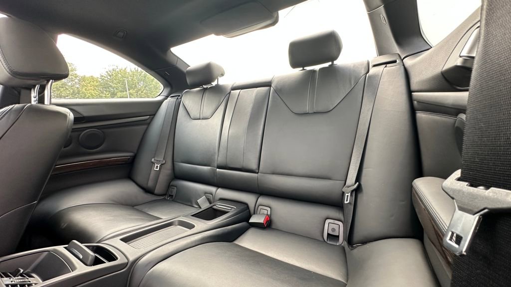 Used 2011 BMW M3 Base image 13