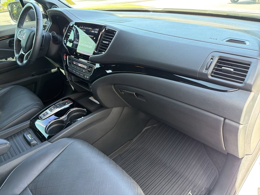 Used 2023 Honda Passport Elite image 16
