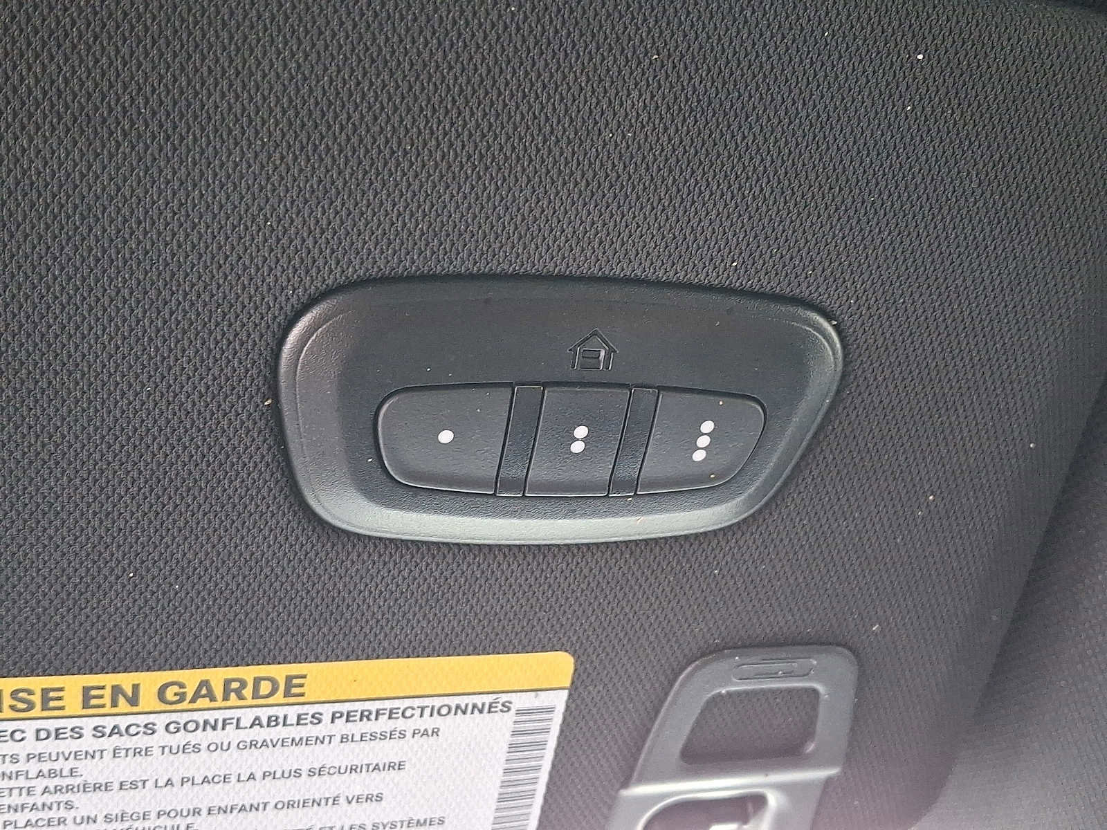 Used 2023 Jeep Grand Cherokee Overland w/ Adv Protech Group III image 30