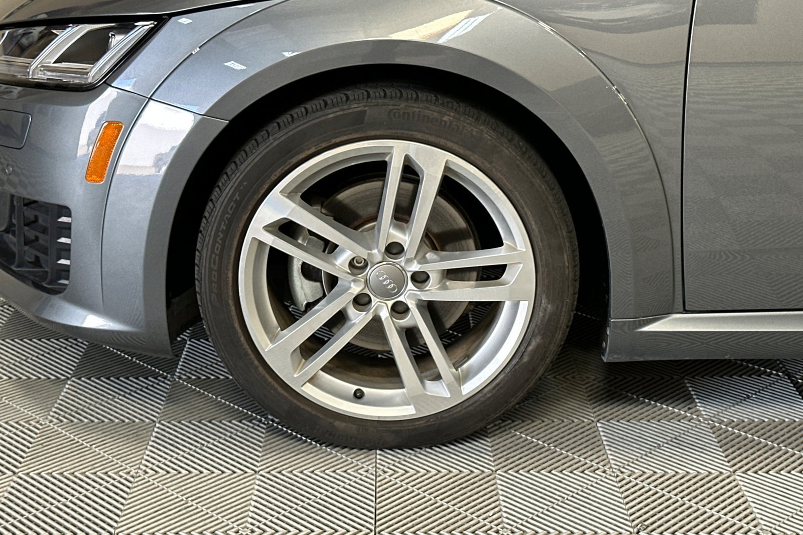 Used 2017 Audi TT 2.0T AWD/4WD image 43