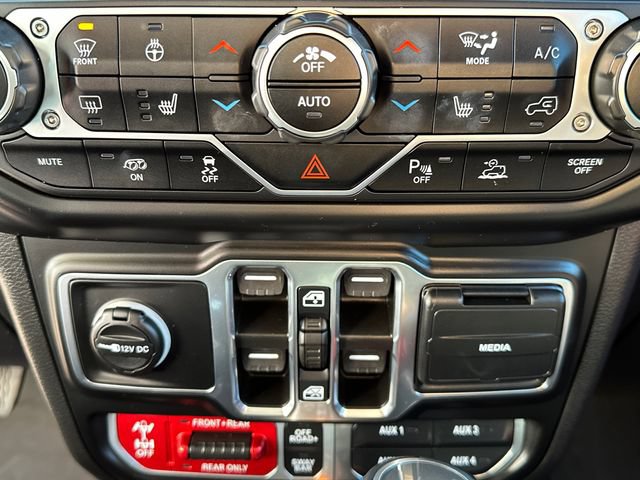 Used 2023 Jeep Wrangler Unlimited Rubicon 392 w/ Trailer Tow Package AWD/4WD image 33