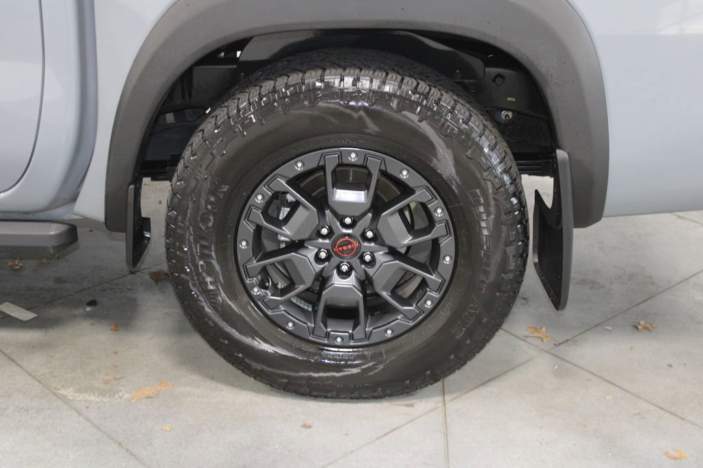 Used 2023 Nissan Frontier Pro-X w/ Pro-X Premium Package image 18