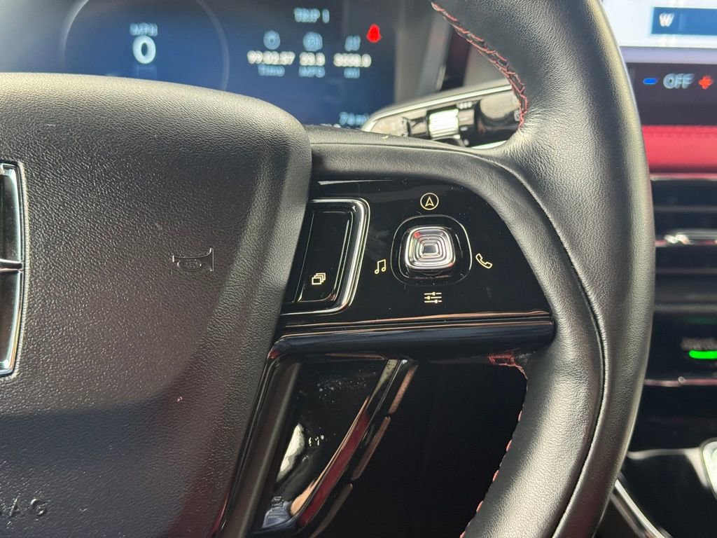 Used 2023 Lincoln Corsair Reserve w/ Equipment Group 201A image 20