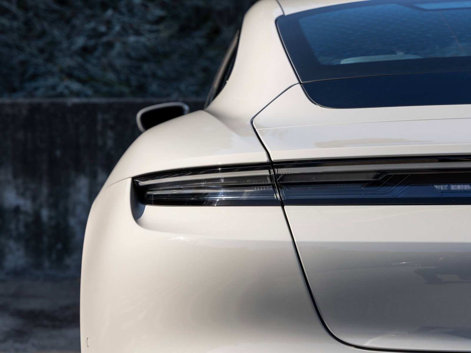 New 2025 Porsche Taycan image 18