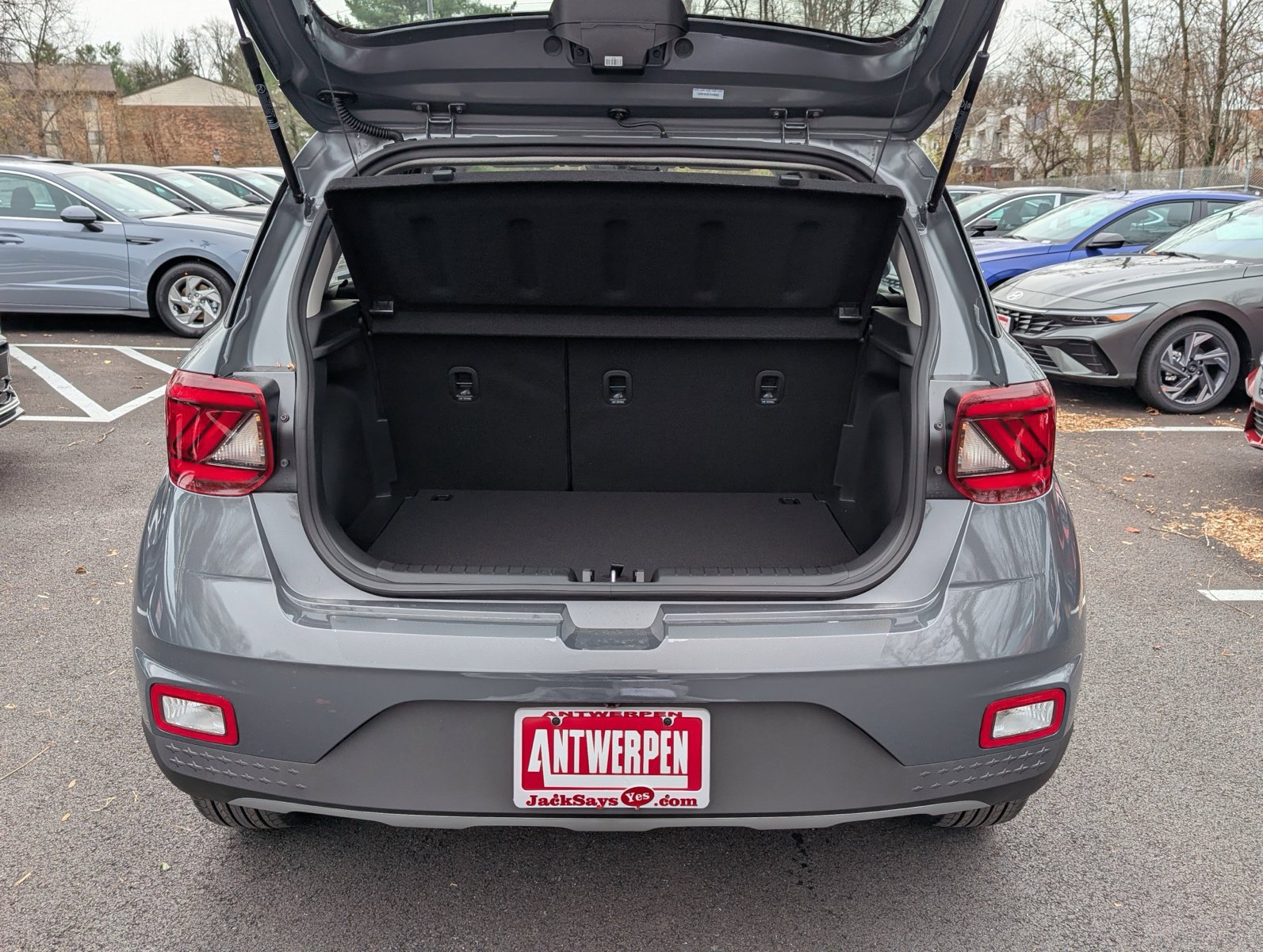 New 2026 Hyundai Venue SEL FWD image 9