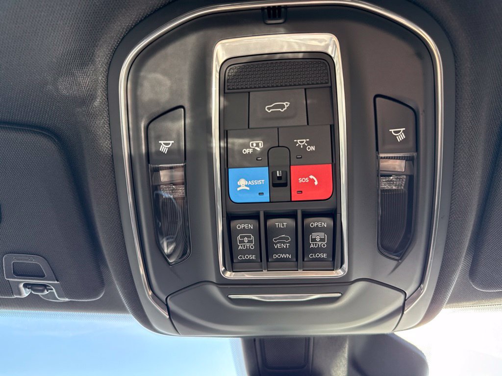 New 2027 Jeep Grand Cherokee Limited AWD/4WD image 41