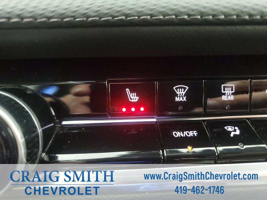 Used 2025 Chevrolet Equinox LT FWD image 26