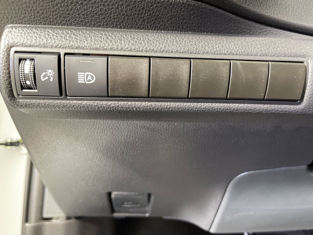 Certified 2025 Toyota Corolla LE FWD image 28