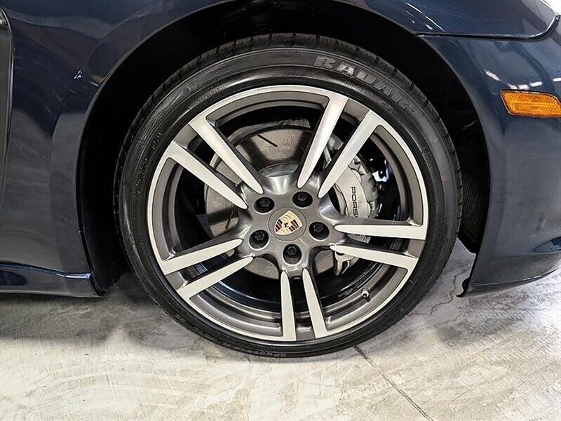 Used 2012 Porsche Panamera S RWD image 12