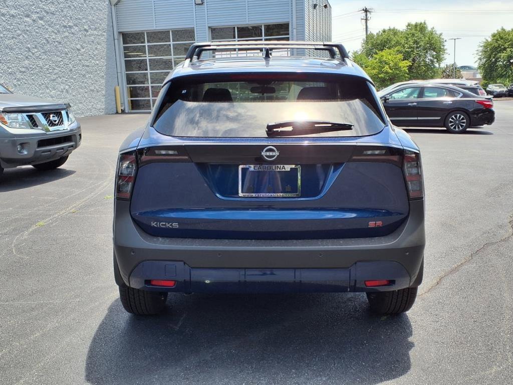 New 2025 Nissan Kicks SR image 4