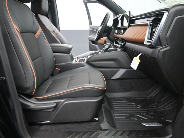 New 2026 GMC Canyon AT4 image 18