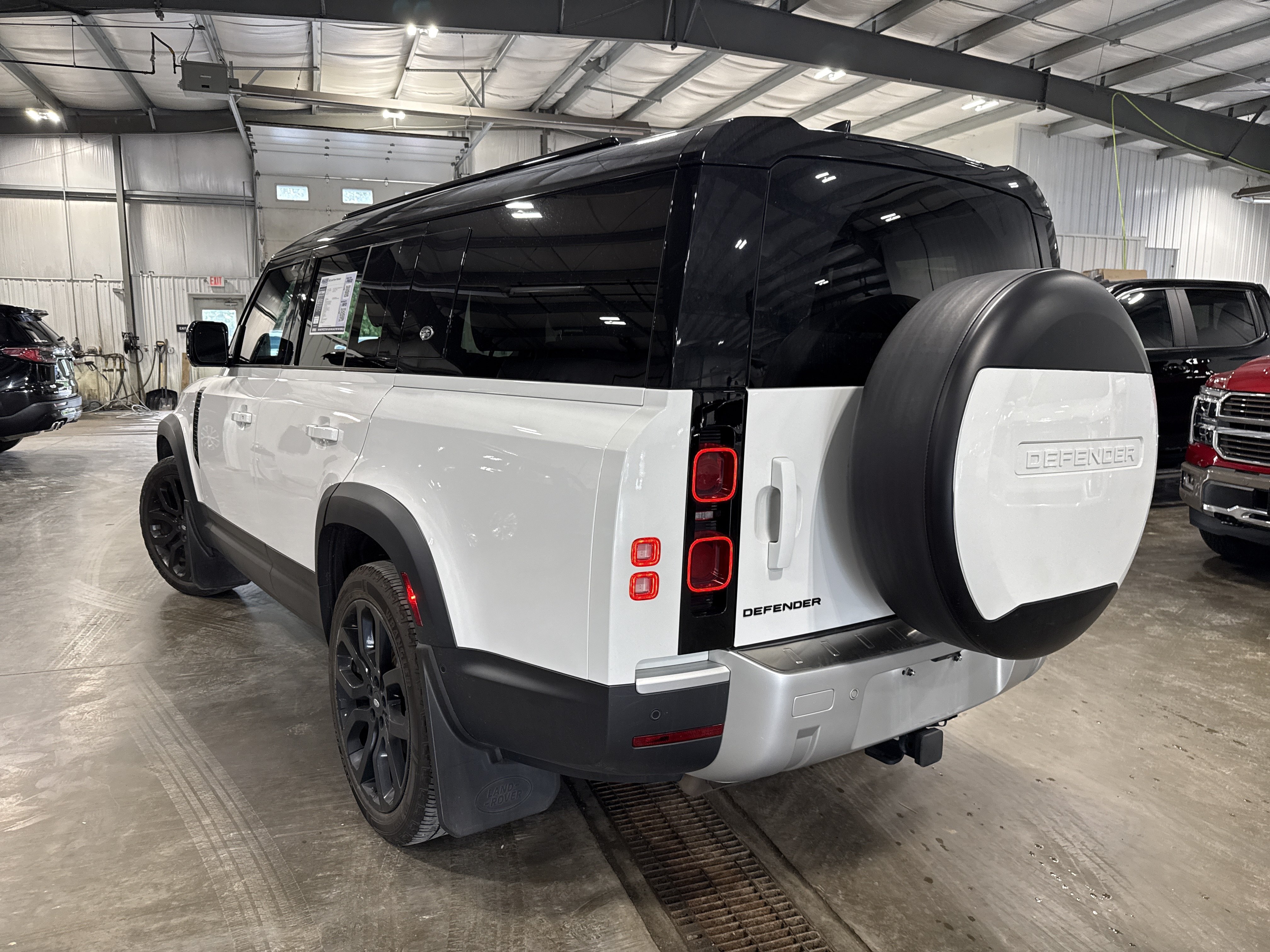 Used 2023 Land Rover Defender 130 S AWD/4WD image 4