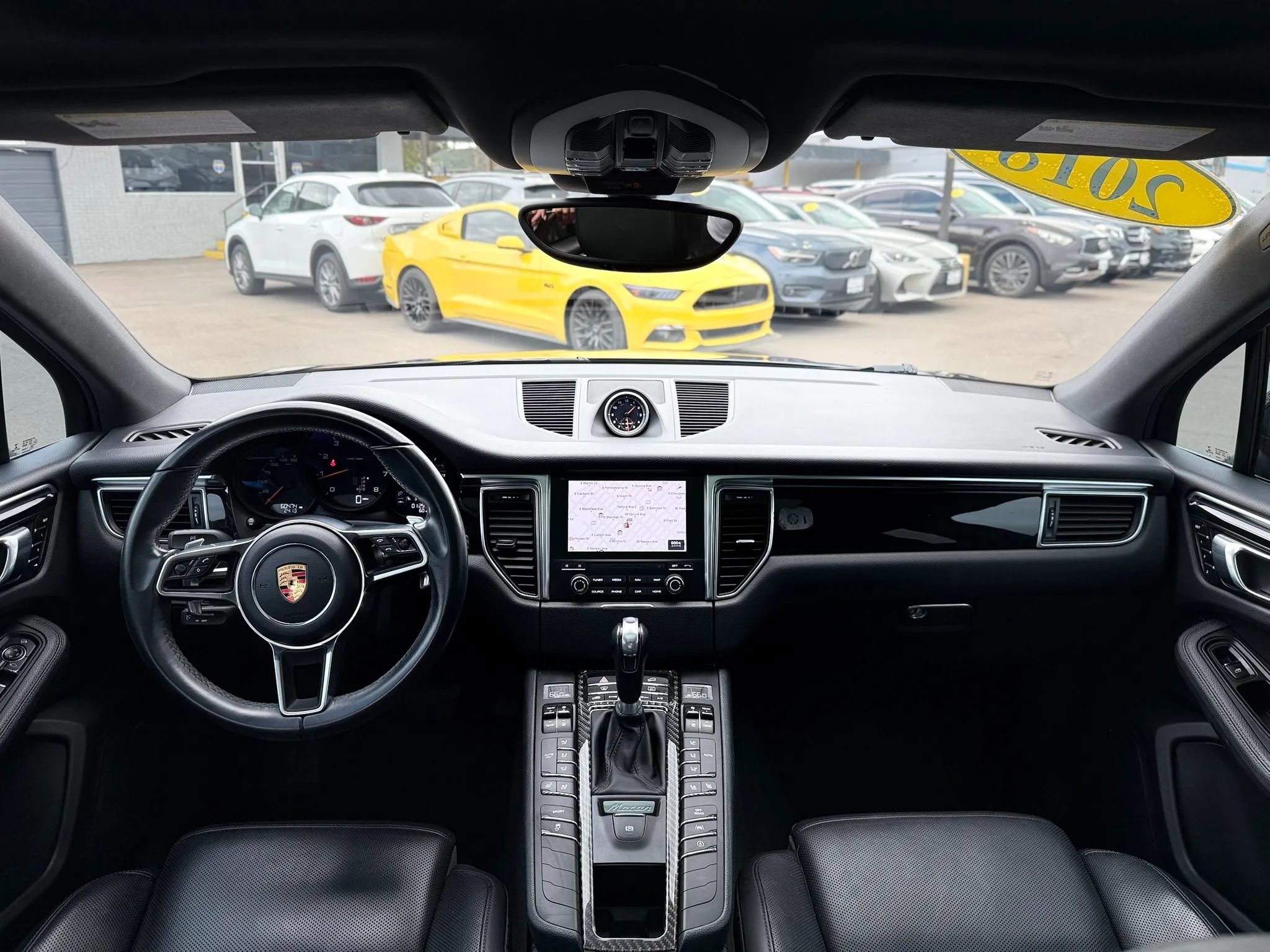 Used 2018 Porsche Macan Sport Edition AWD/4WD image 28