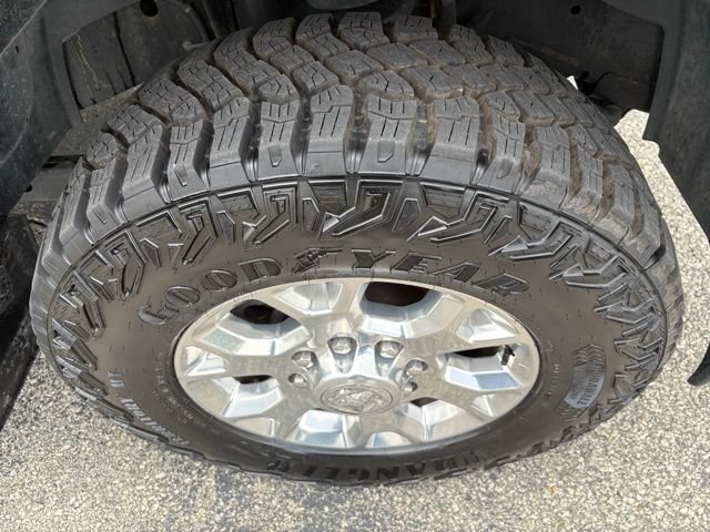 Used 2022 RAM 3500 Laramie w/ Chrome Appearance Group AWD/4WD image 20