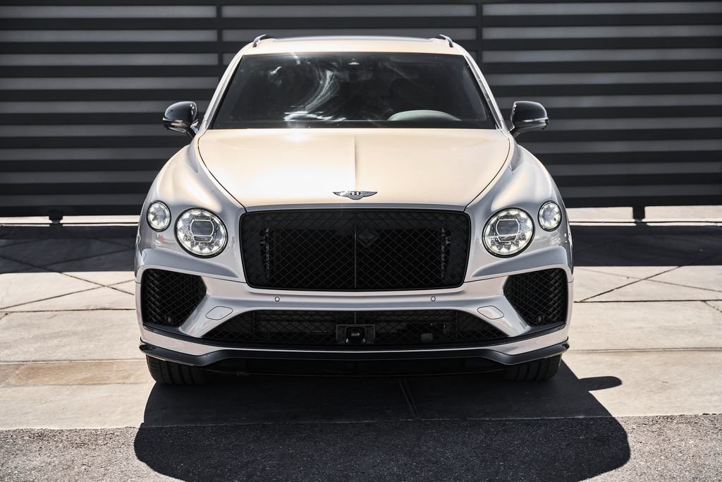 Used 2025 Bentley Bentayga AWD/4WD image 15