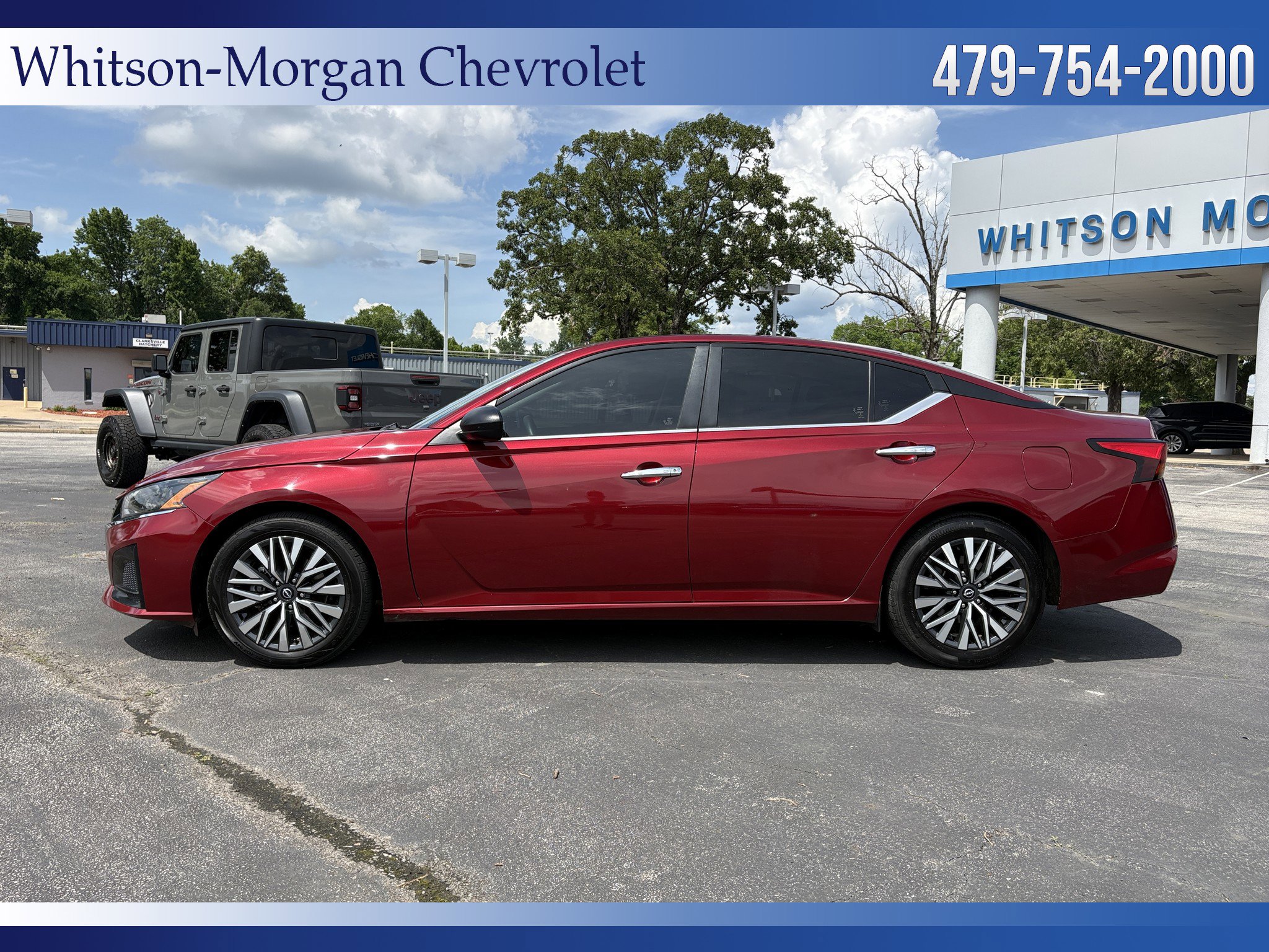 Used 2024 Nissan Altima 2.5 SV FWD image 8