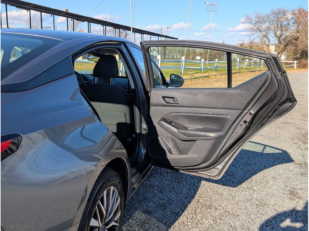 Used 2023 Nissan Altima 2.5 SV image 12