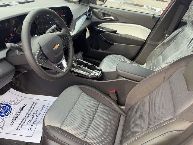 New 2026 Chevrolet Trax LT w/ Driver Confidence Package FWD image 16