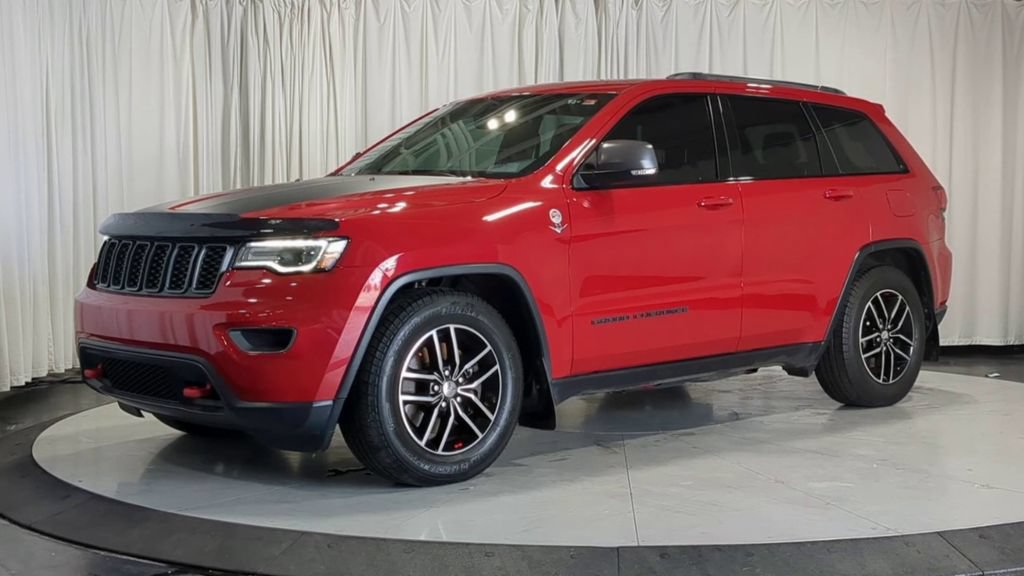 Used 2018 Jeep Grand Cherokee Trailhawk w/ Trailhawk Luxury Group AWD/4WD image 5