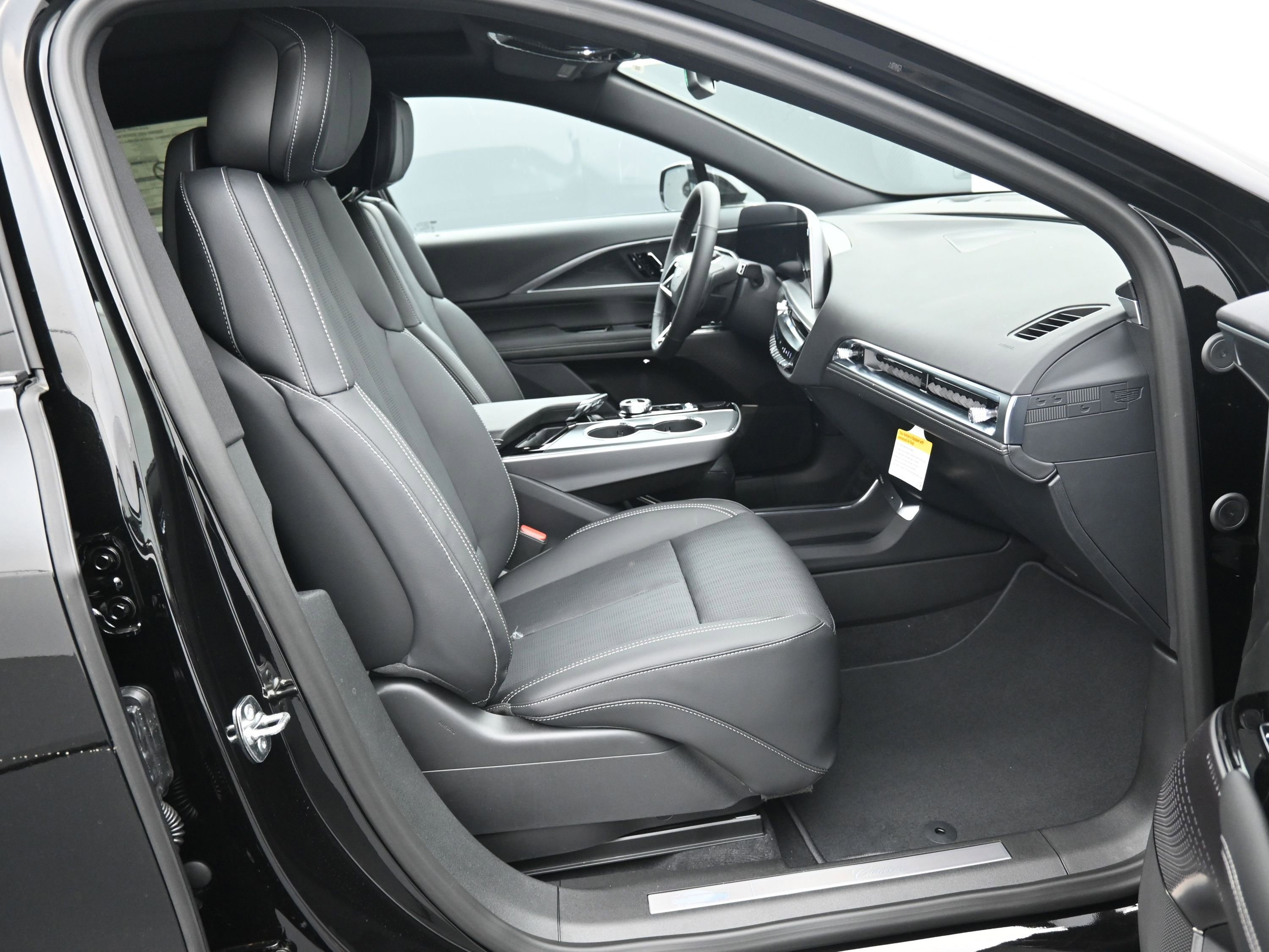 New 2025 Cadillac Lyriq Sport image 13