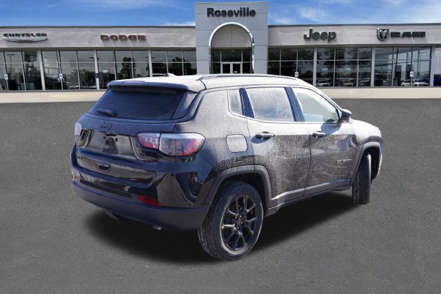 New 2026 Jeep Compass Latitude AWD/4WD image 3