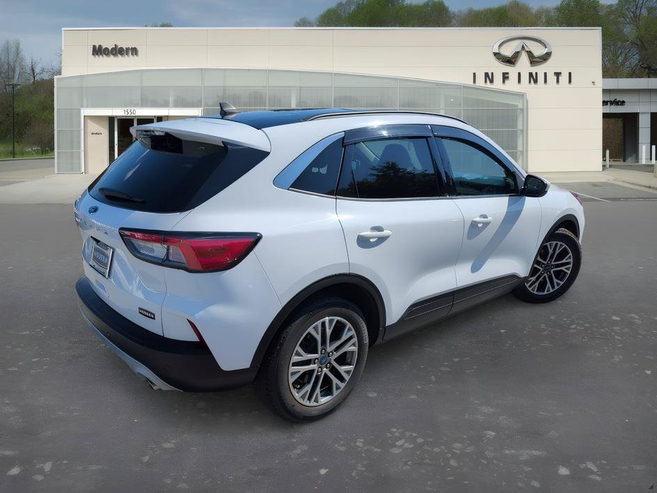 Used 2022 Ford Escape SEL w/ Technology Package FWD image 4