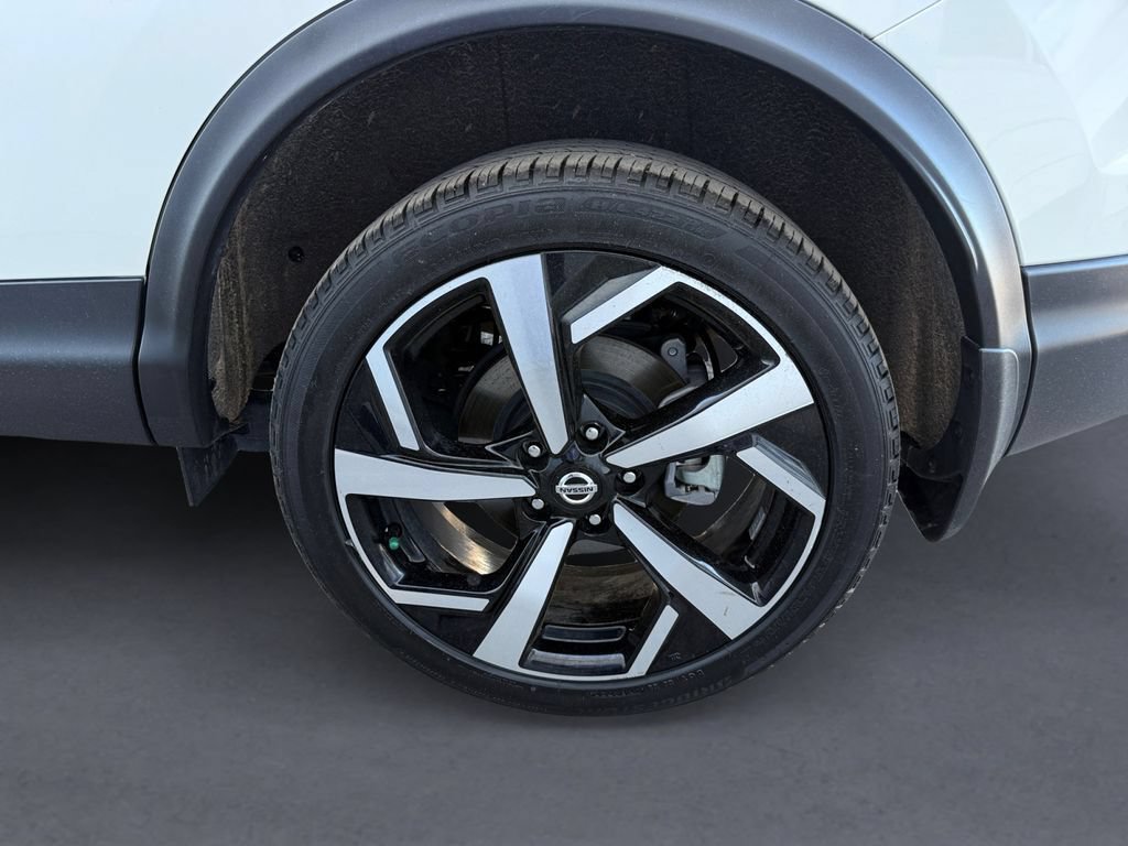 Used 2022 Nissan Rogue Sport SL AWD/4WD image 14