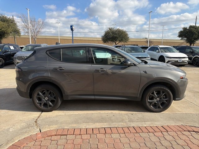 Used 2023 Dodge Hornet GT w/ Tech Pack w/o Parking image 4