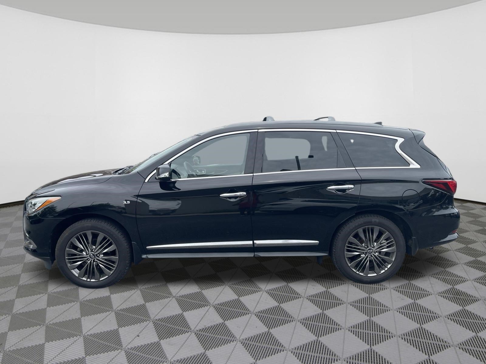 Used 2019 INFINITI QX60 Luxe w/ Limited Package AWD/4WD image 4