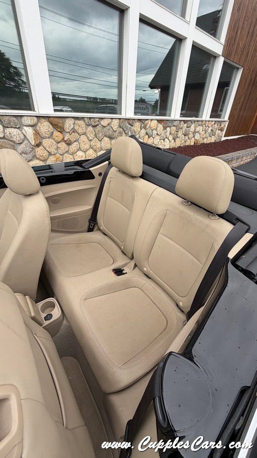 Used 2014 Volkswagen Beetle TDI FWD image 29