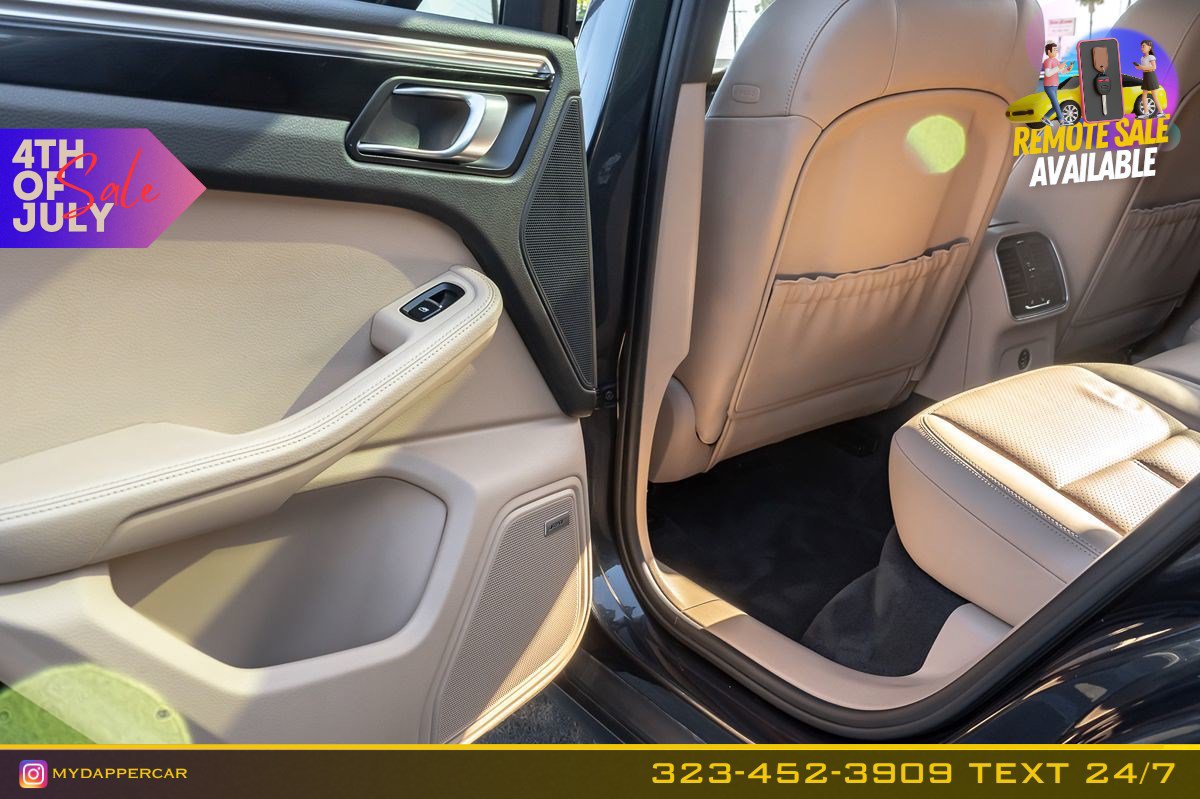 Used 2019 Porsche Macan AWD/4WD image 15