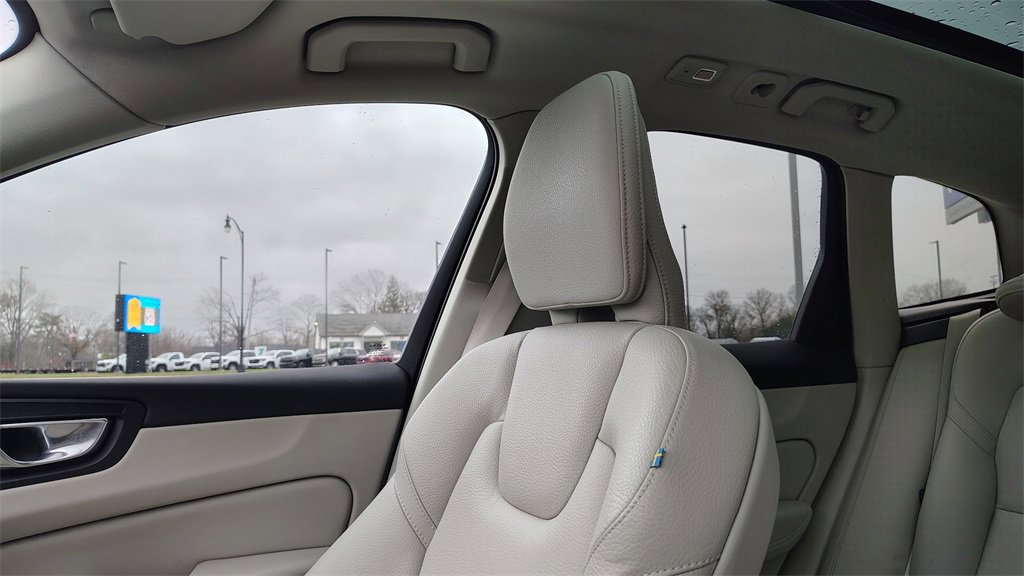 Certified 2023 Volvo XC60 B5 Core w/ Climate Package image 22