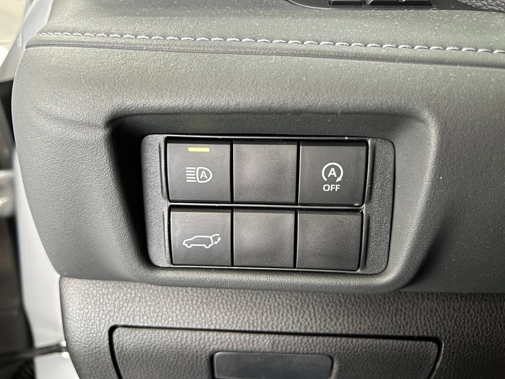 Certified 2025 Toyota Highlander XSE image 39