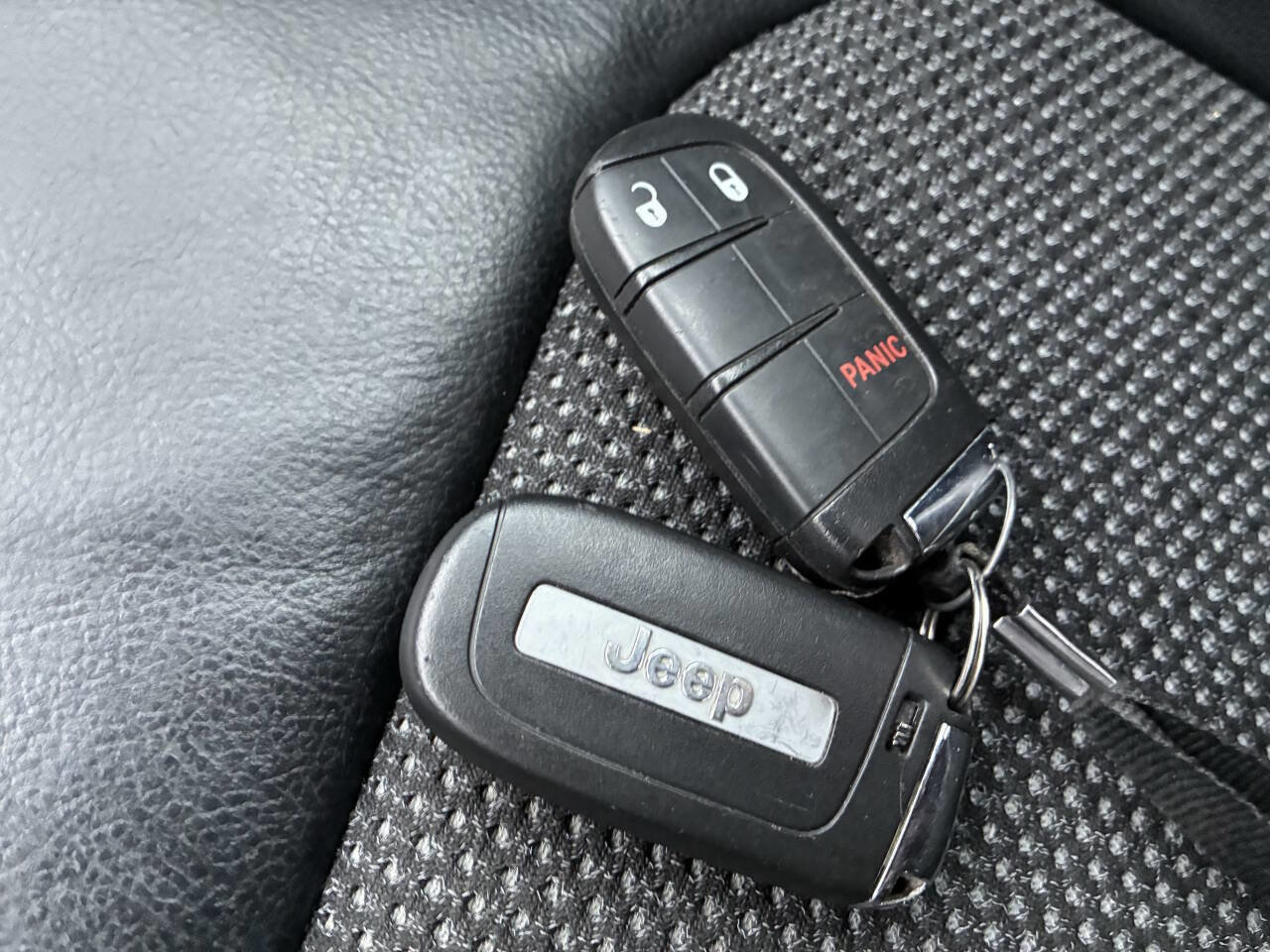 Used 2018 Jeep Compass Trailhawk image 27