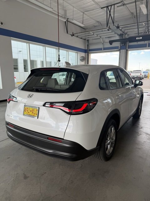 Used 2025 Honda HR-V LX image 4