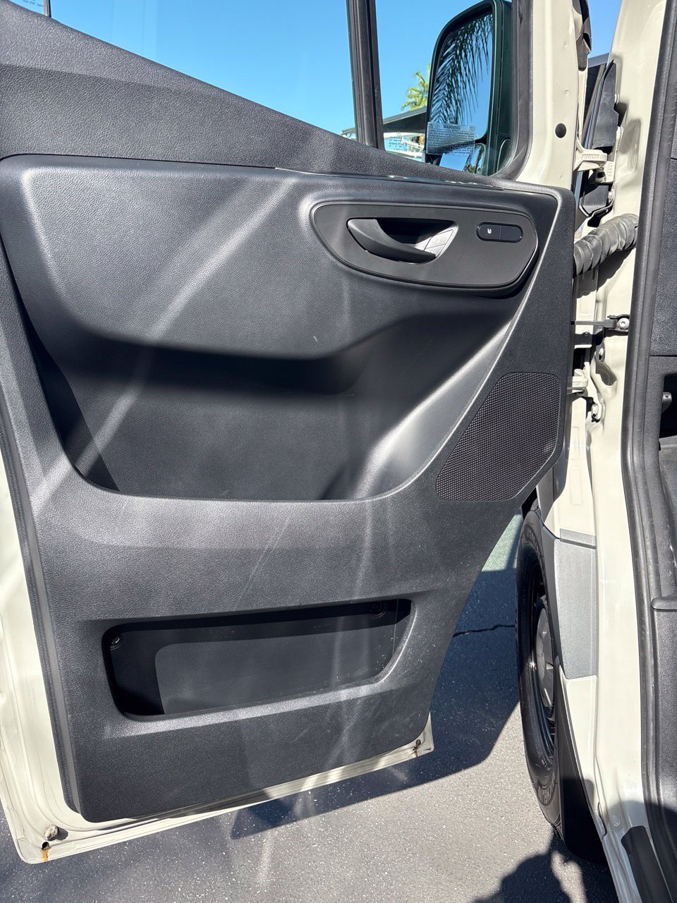 Certified 2025 Mercedes-Benz Sprinter 2500 image 9