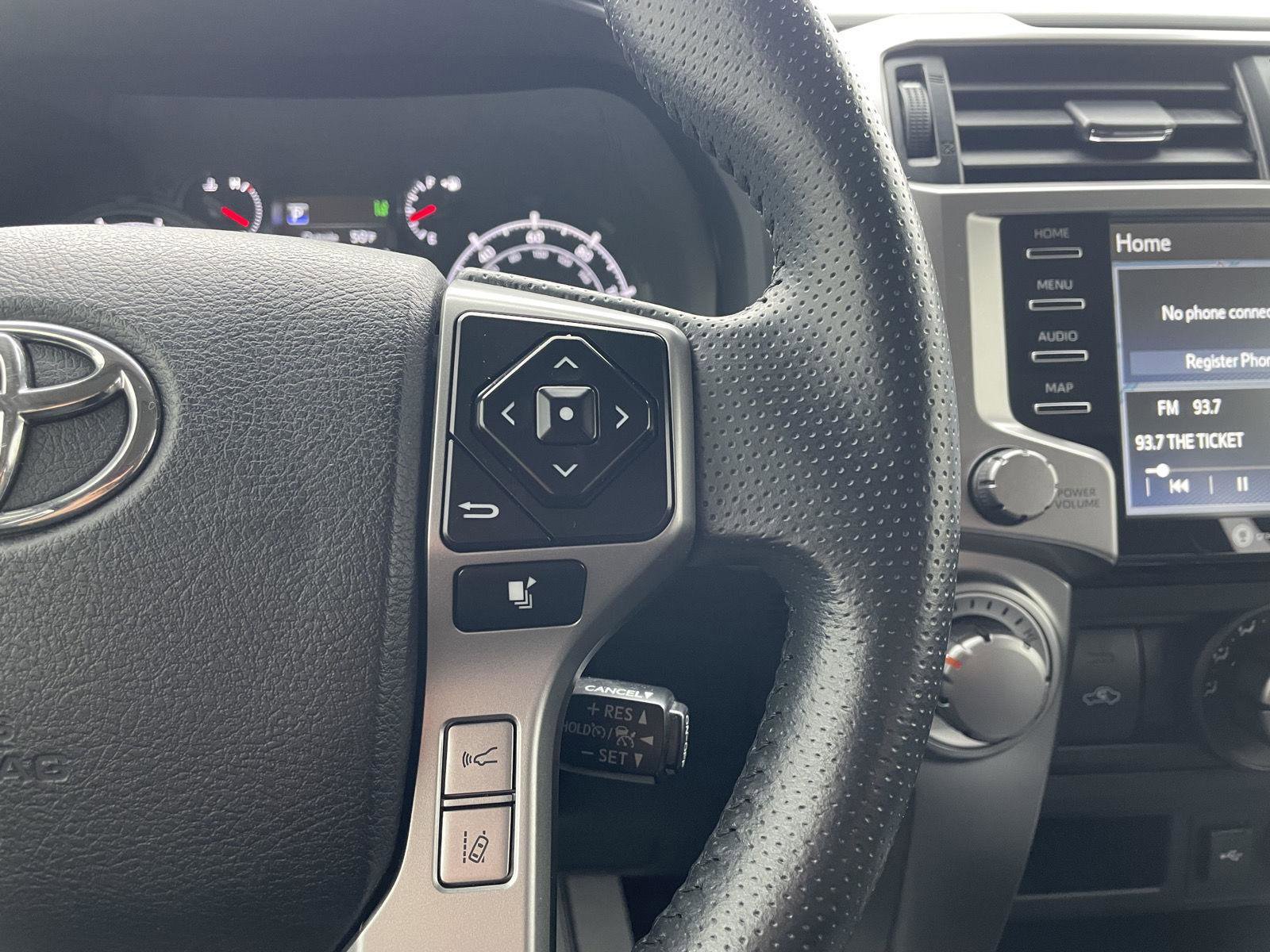 Used 2022 Toyota 4Runner SR5 Premium image 14