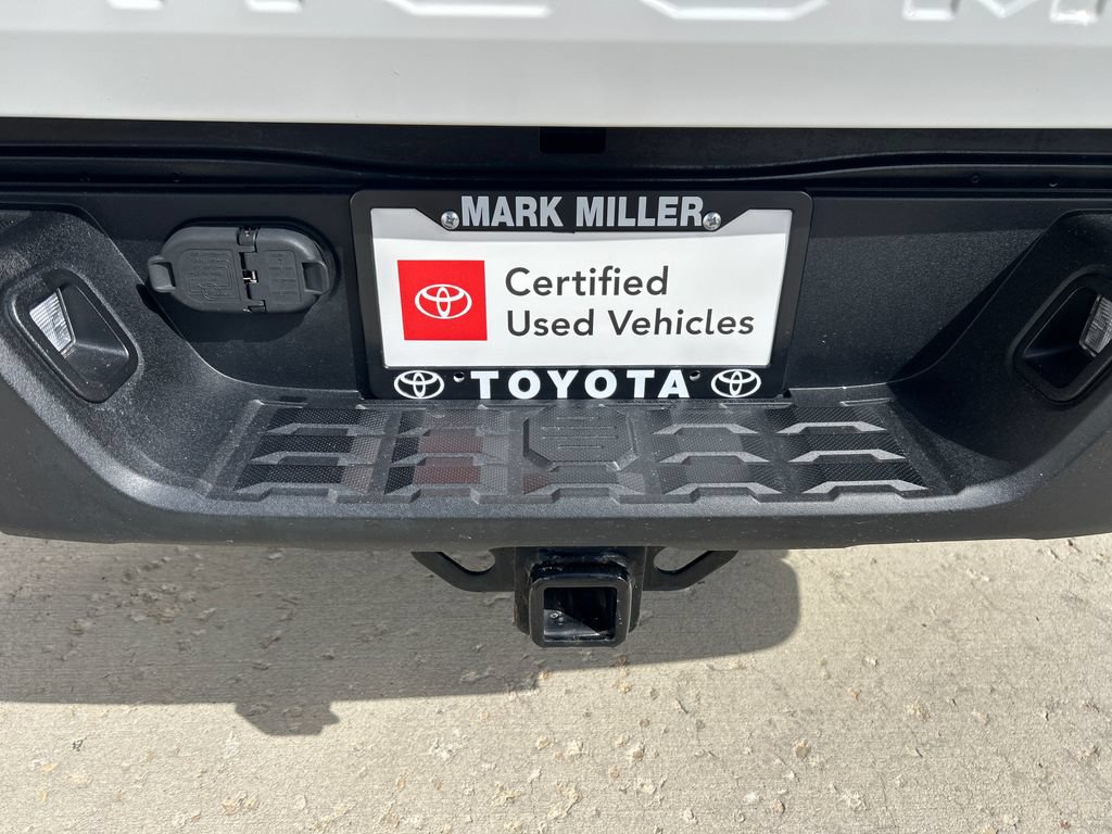 Certified 2022 Toyota Tacoma TRD Off-Road AWD/4WD image 29