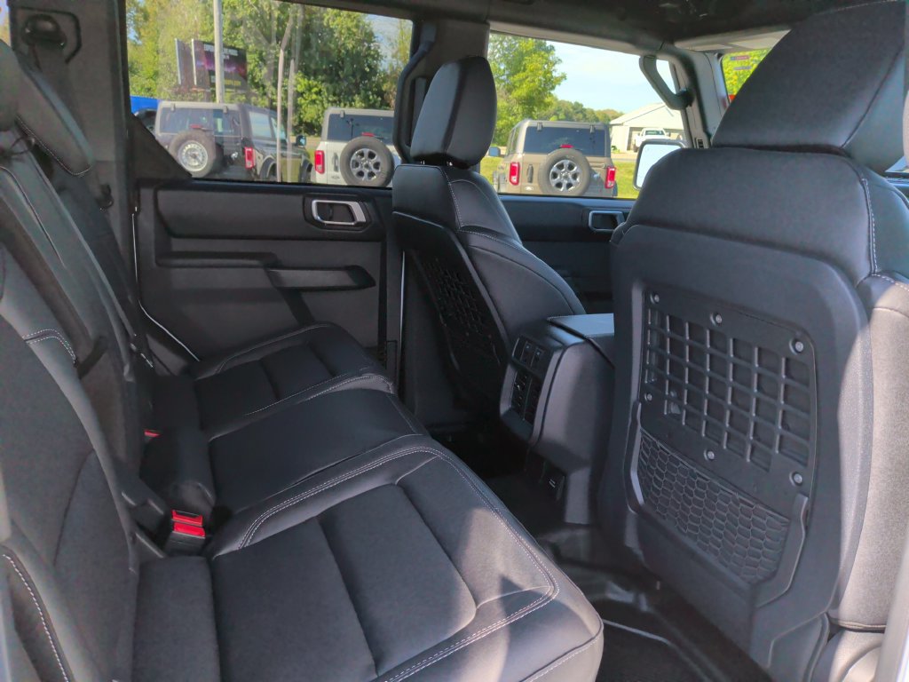 New 2026 Ford Bronco Badlands w/ Sasquatch Package AWD/4WD image 10