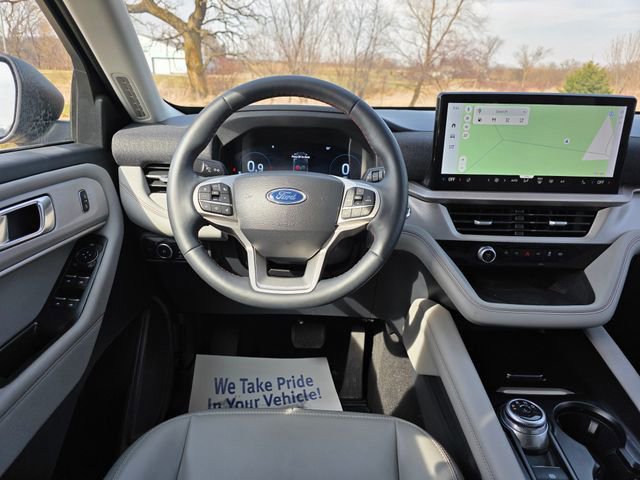 Certified 2025 Ford Explorer Active w/ Active Comfort Package image 26