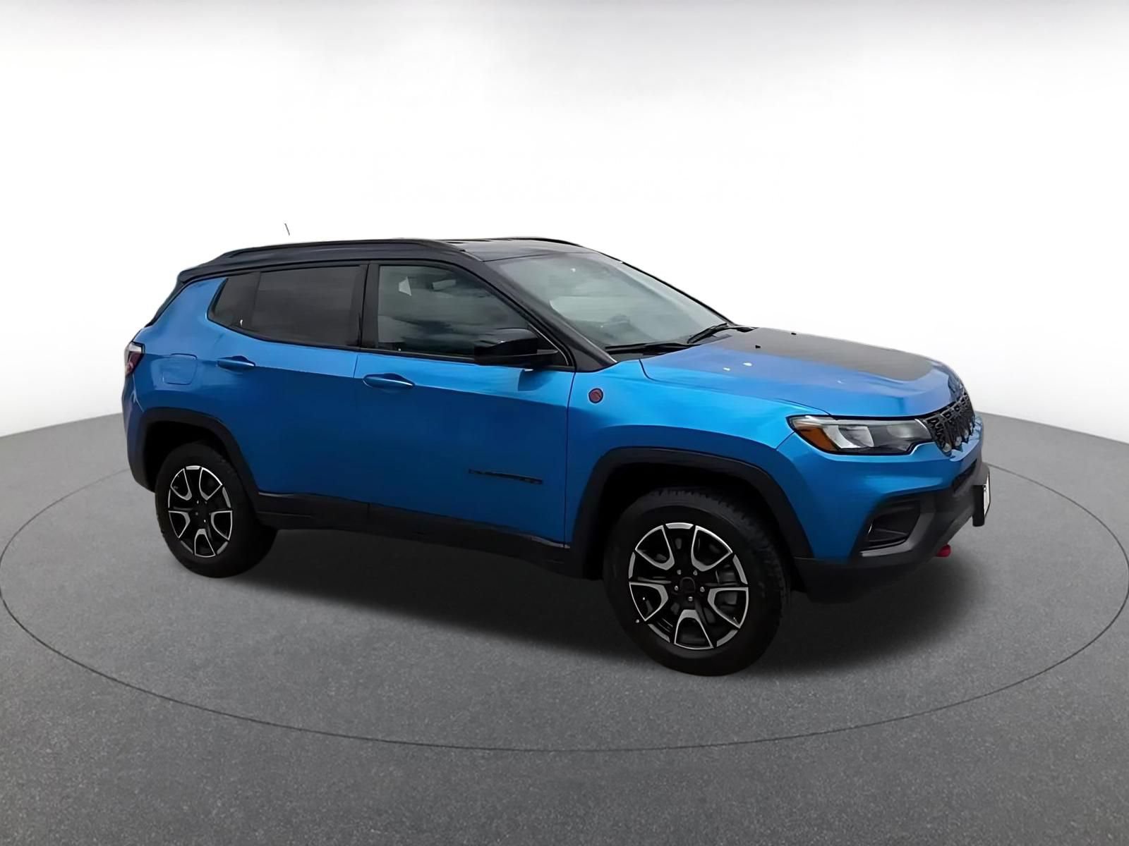 Used 2025 Jeep Compass Trailhawk AWD/4WD video 2