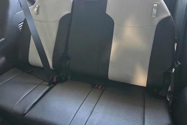 Certified 2026 Toyota Sienna XSE FWD image 19