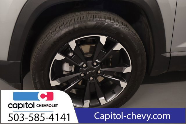 Used 2025 Chevrolet Equinox RS AWD/4WD image 9